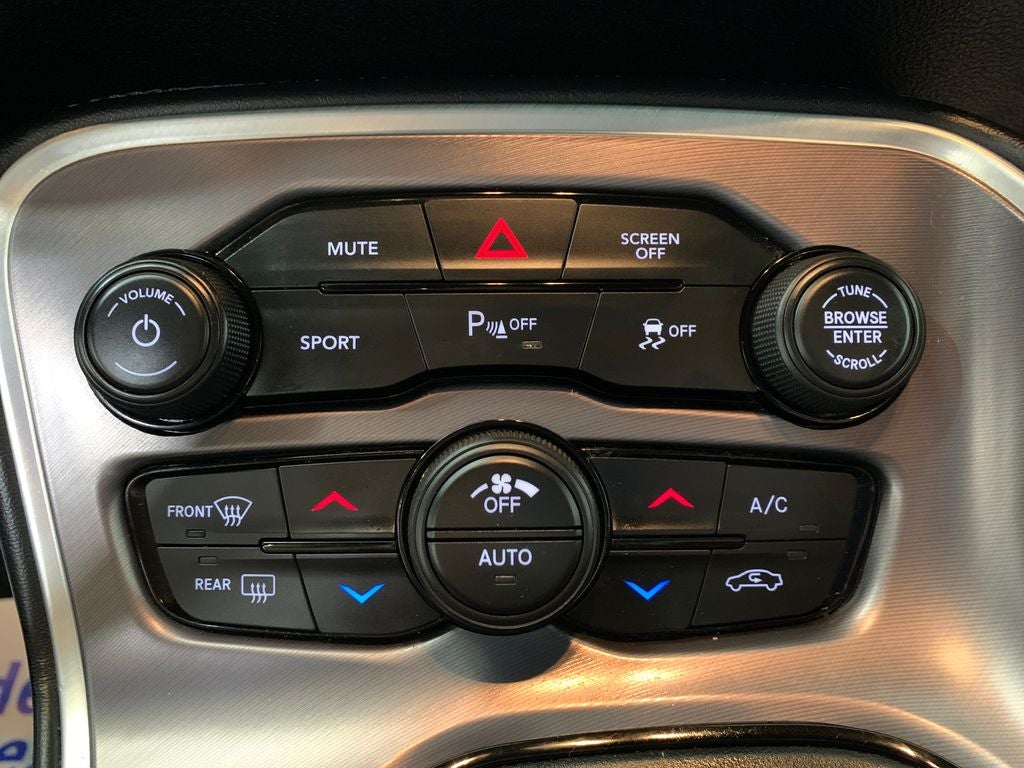 2021 Dodge Challenger SXT