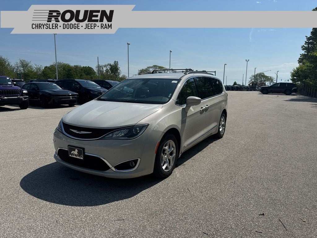 2017 Chrysler Pacifica Touring L