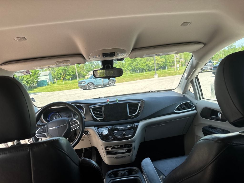 2017 Chrysler Pacifica Touring L