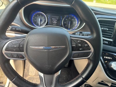 2017 Chrysler Pacifica Touring L