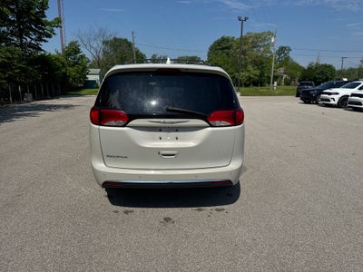 2017 Chrysler Pacifica Touring L