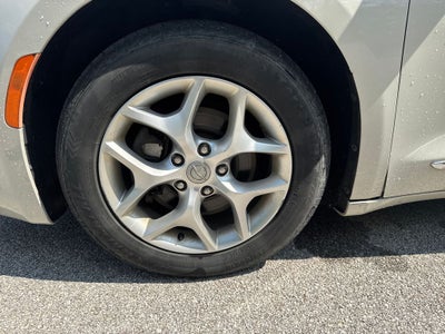 2017 Chrysler Pacifica Touring L