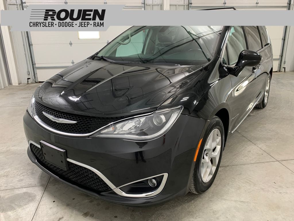 2017 Chrysler Pacifica Touring L