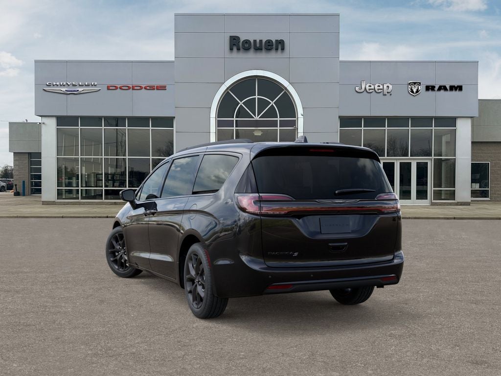 2026 Chrysler Pacifica Select