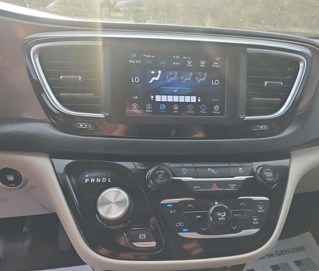 2018 Chrysler Pacifica Touring L