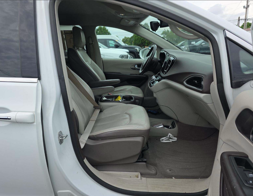 2018 Chrysler Pacifica Touring L