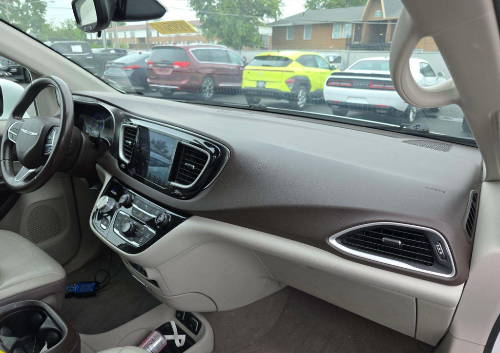 2018 Chrysler Pacifica Touring L