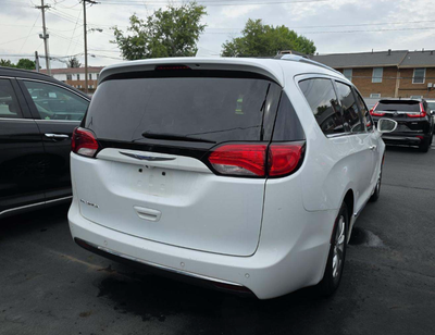 2018 Chrysler Pacifica Touring L