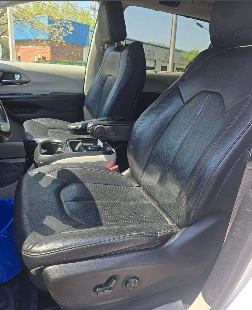 2020 Chrysler Pacifica Touring L