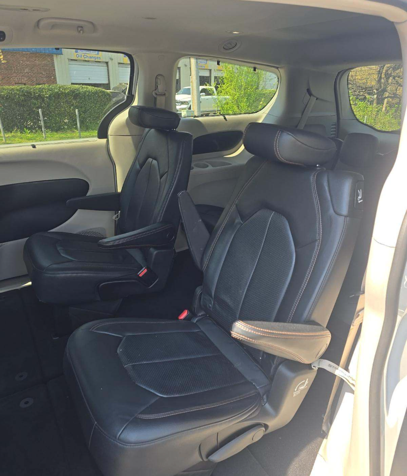 2020 Chrysler Pacifica Touring L