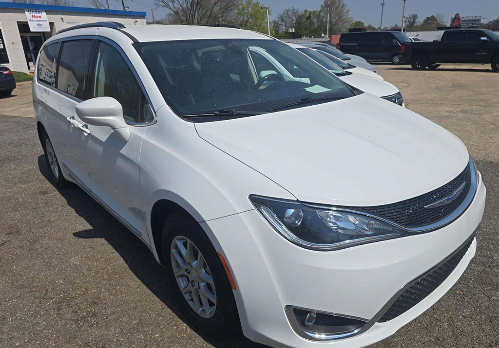 2020 Chrysler Pacifica Touring L
