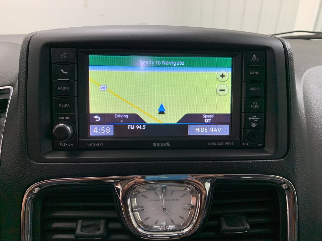 2016 Chrysler Town & Country Touring