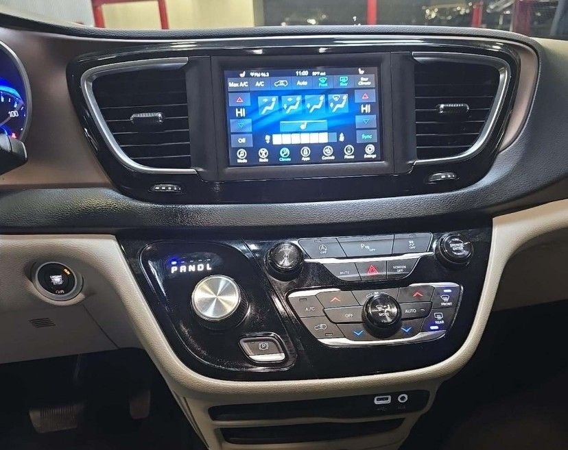 2018 Chrysler Pacifica Touring L