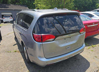 2020 Chrysler Pacifica Touring L