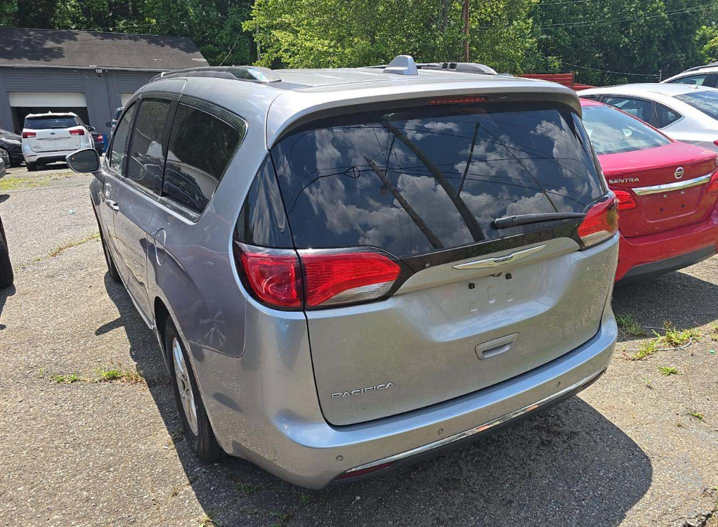 2020 Chrysler Pacifica Touring L