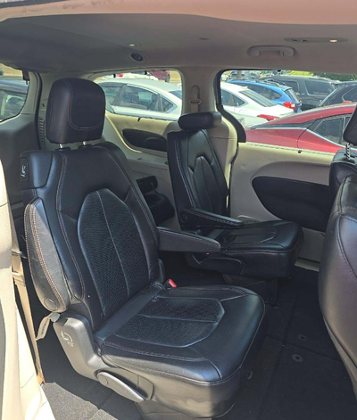 2020 Chrysler Pacifica Touring L