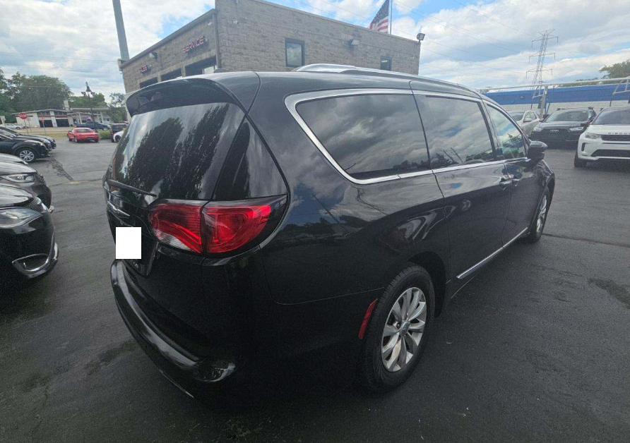 2018 Chrysler Pacifica Touring L