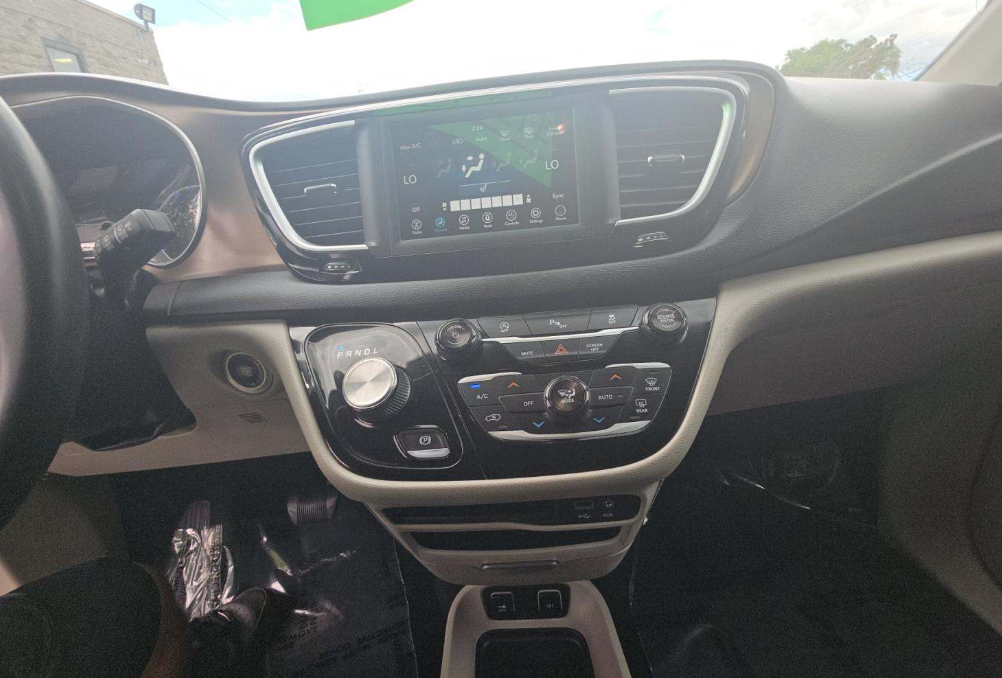 2018 Chrysler Pacifica Touring L