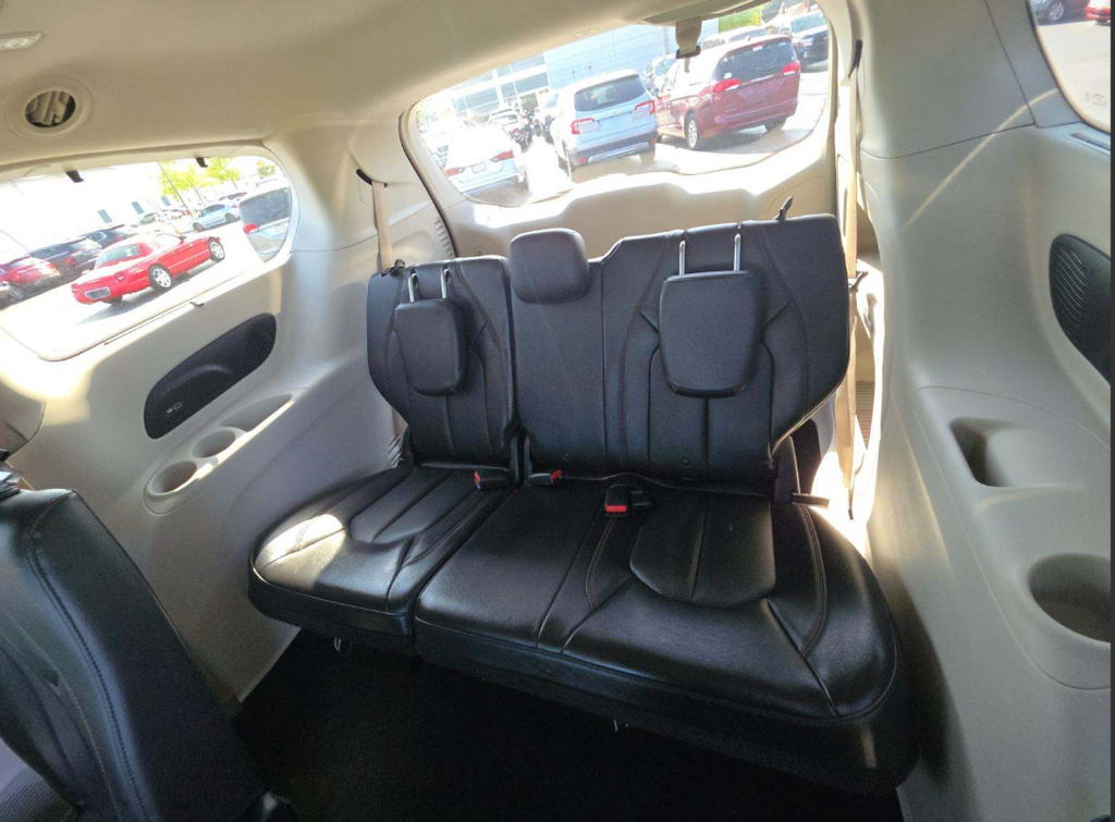 2018 Chrysler Pacifica Touring L