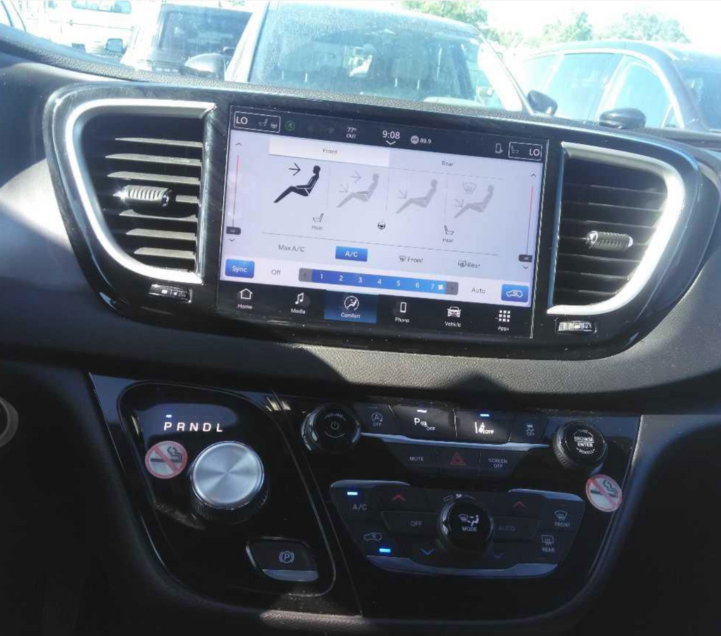 2025 Chrysler Pacifica Select