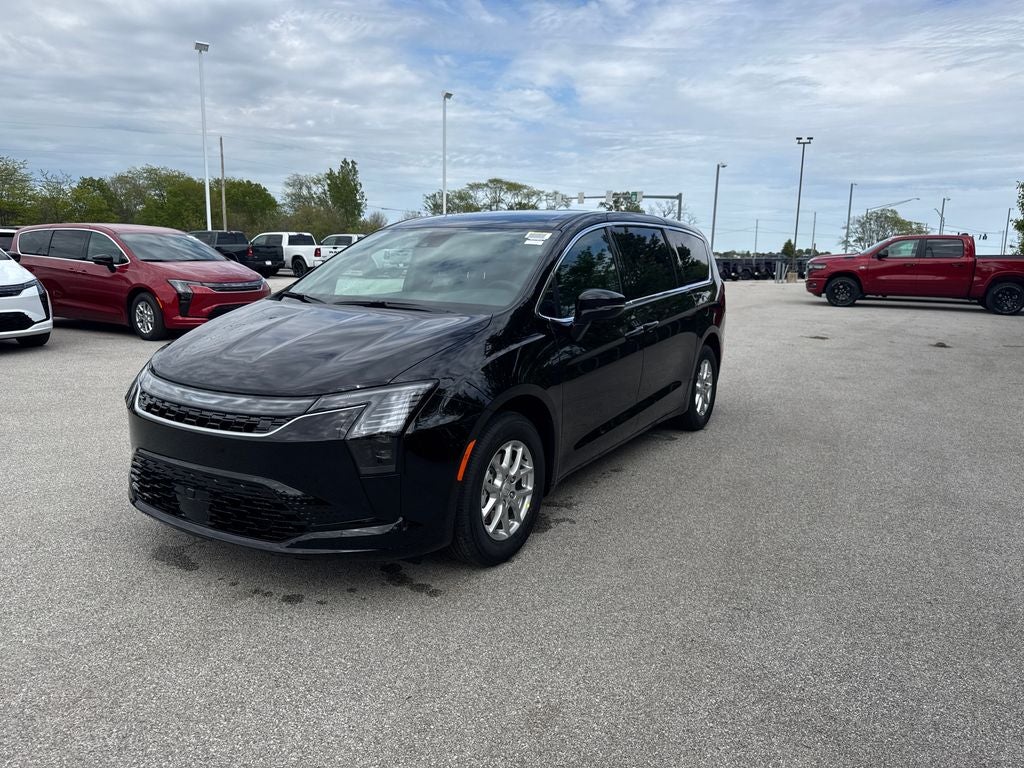 2027 Chrysler Pacifica Select
