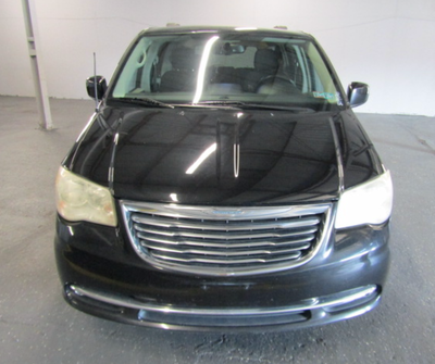 2013 Chrysler Town & Country Touring