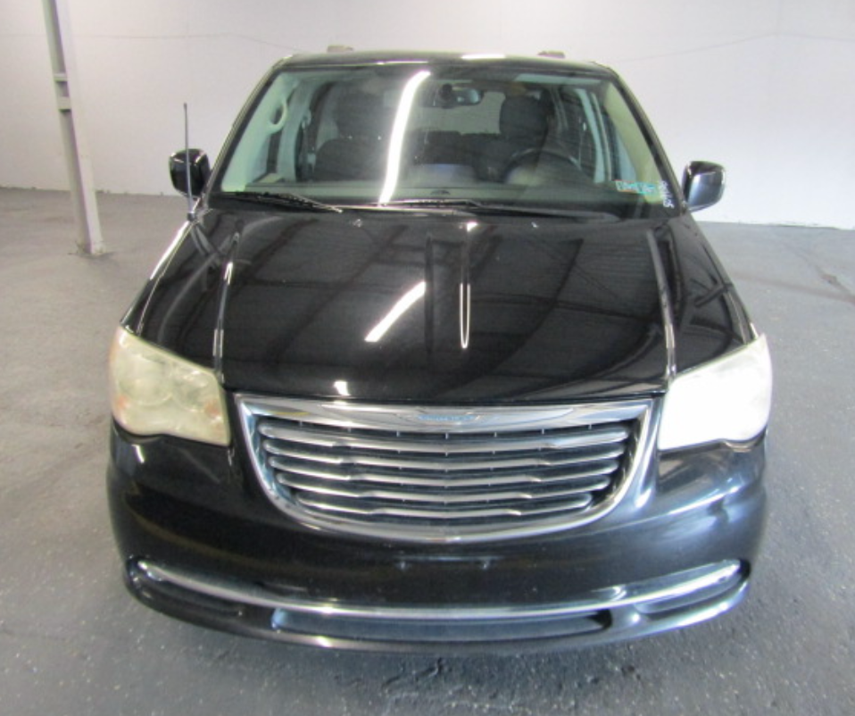 2013 Chrysler Town & Country Touring