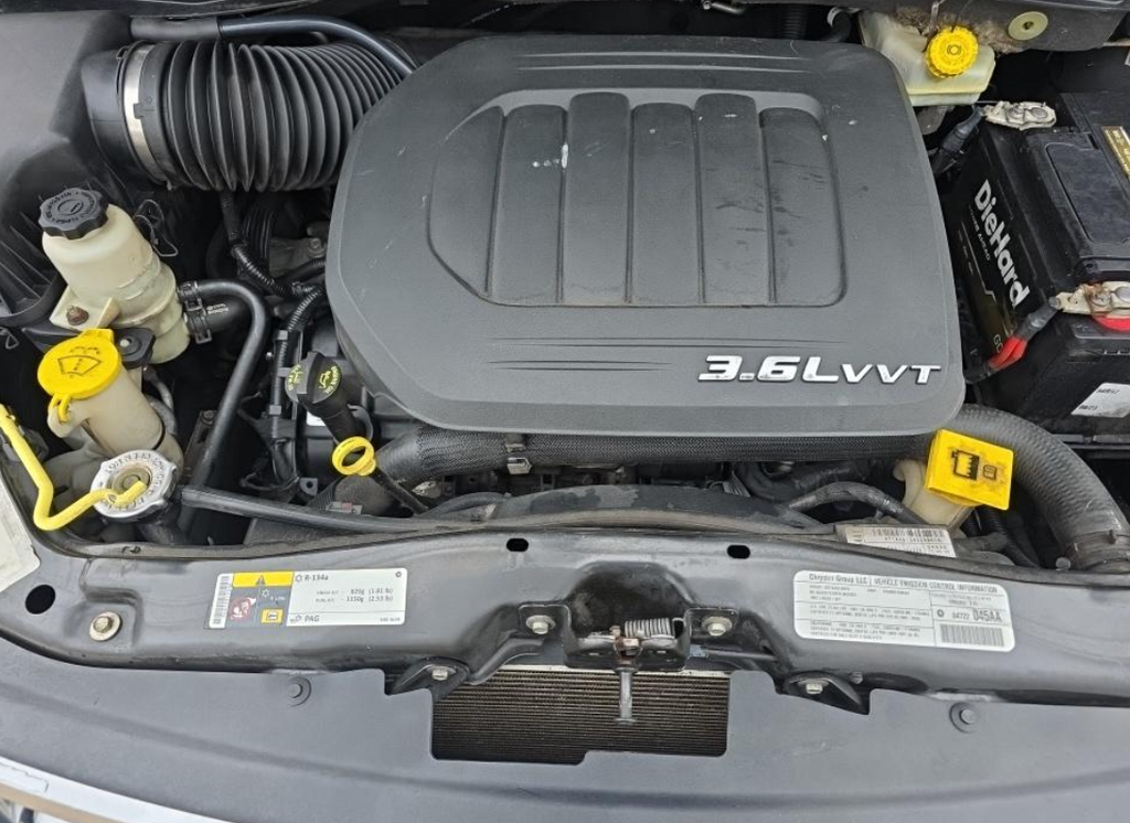 2013 Chrysler Town & Country Touring