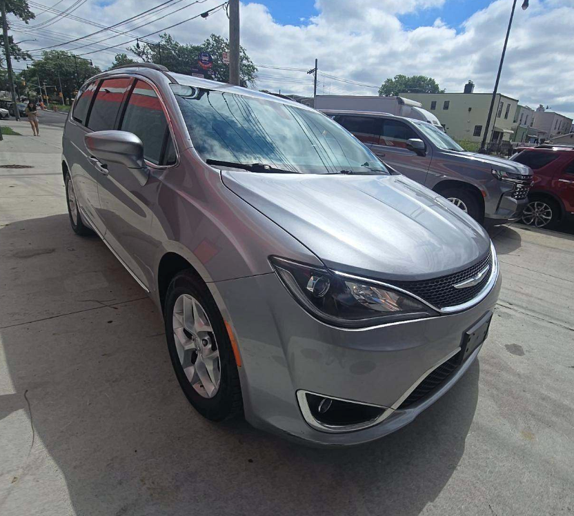 2017 Chrysler Pacifica Touring L