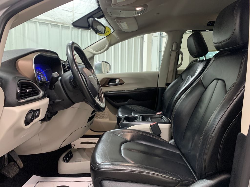 2017 Chrysler Pacifica Touring L