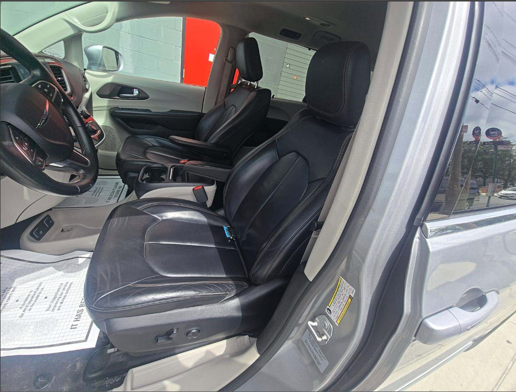 2017 Chrysler Pacifica Touring L