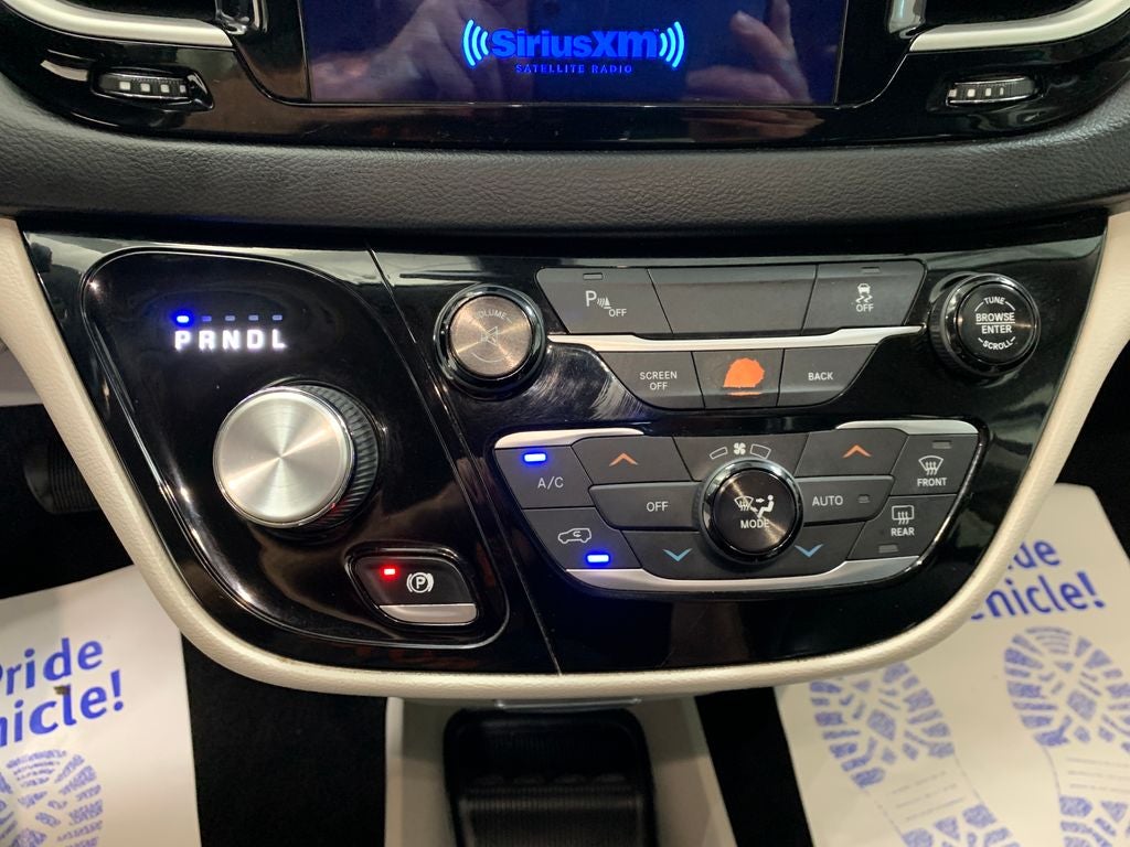2017 Chrysler Pacifica Touring L