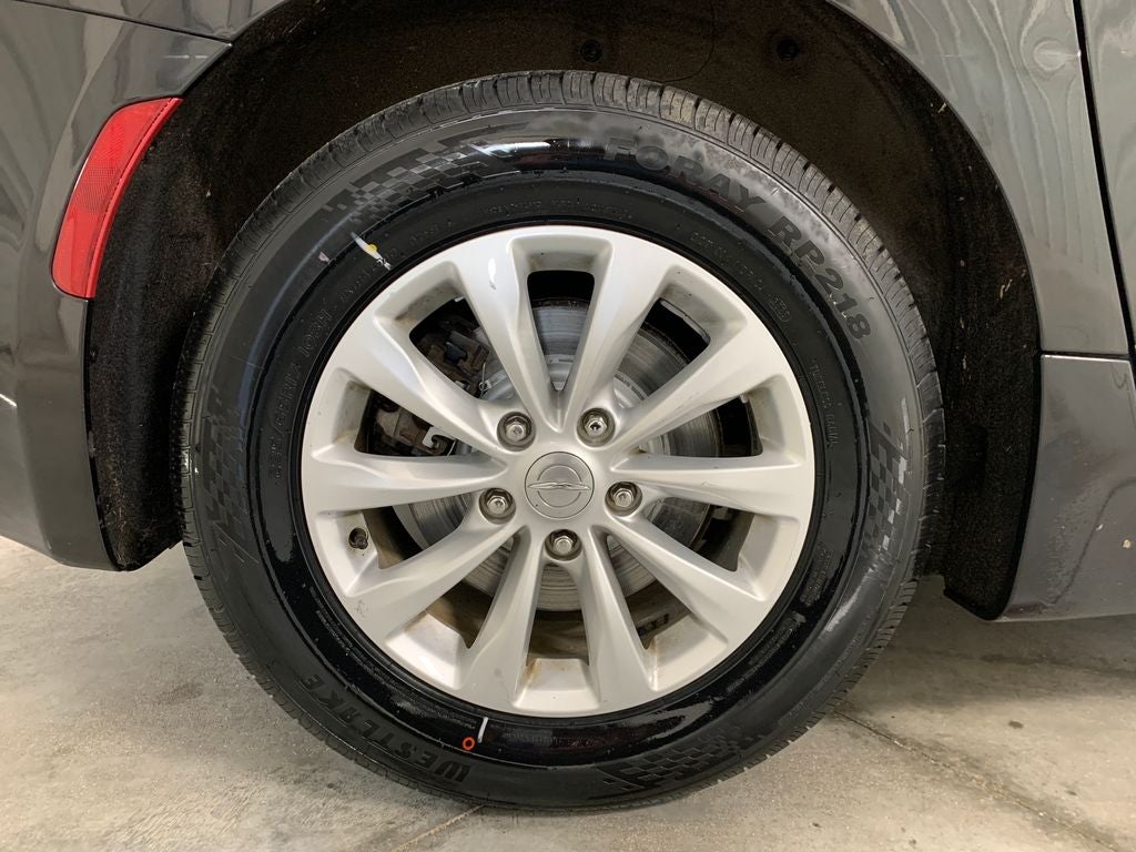 2017 Chrysler Pacifica Touring L