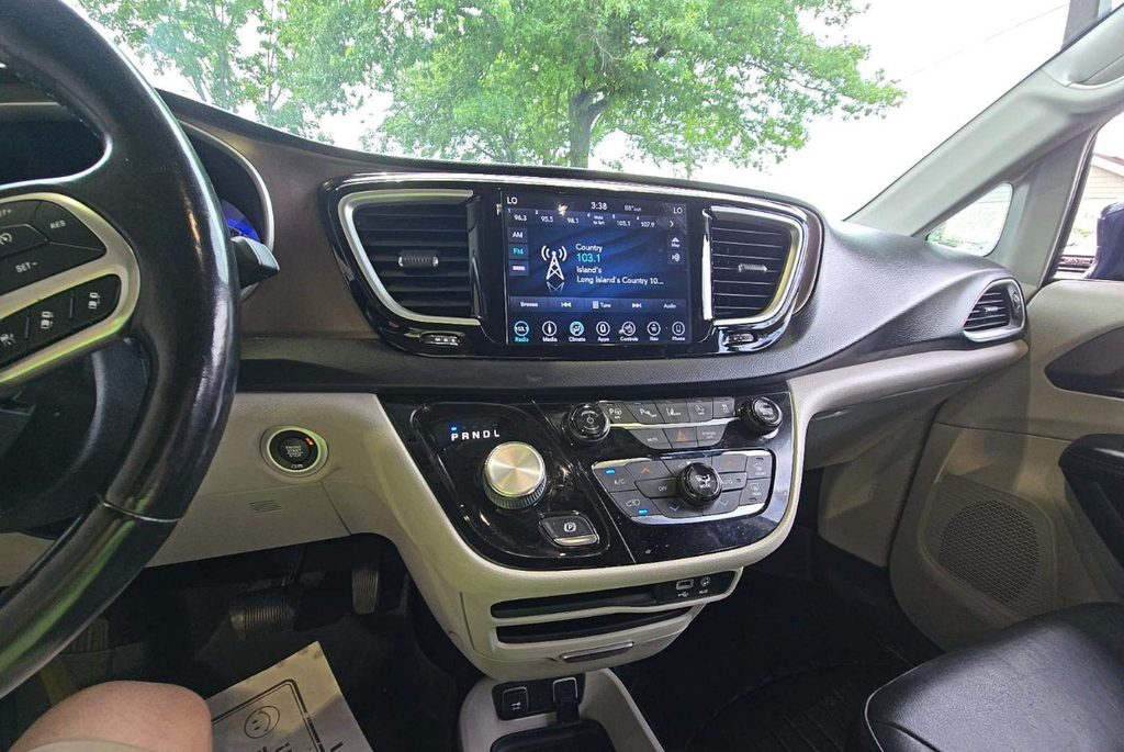 2019 Chrysler Pacifica Touring L
