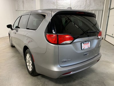 2017 Chrysler Pacifica LX