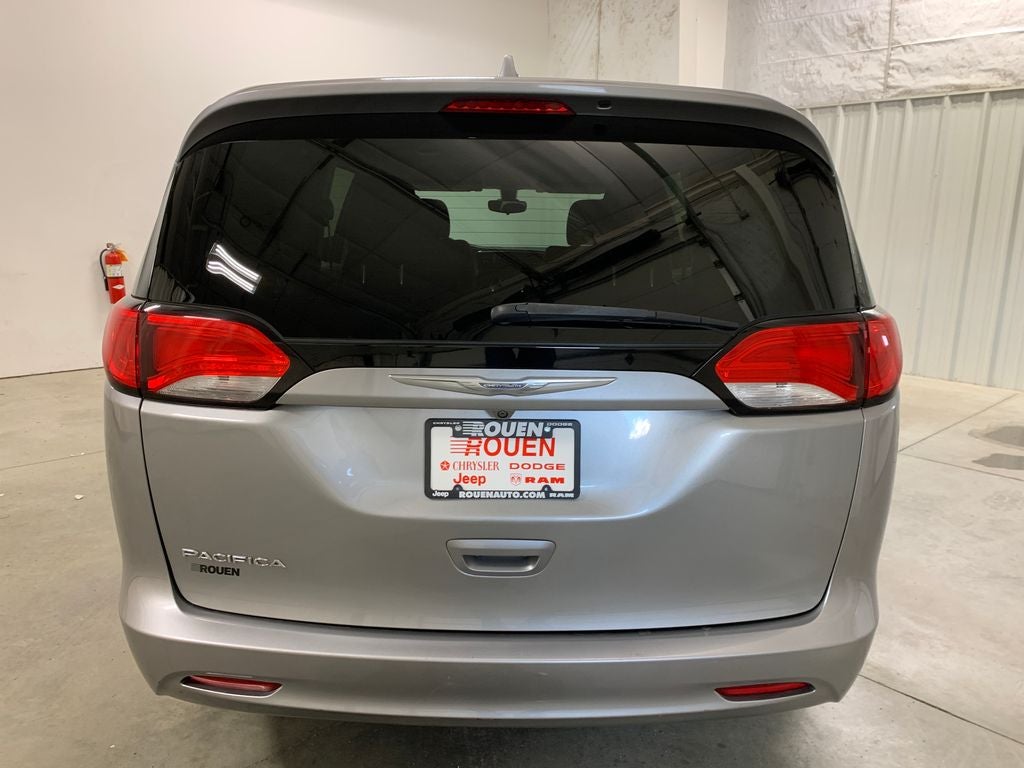 2017 Chrysler Pacifica LX