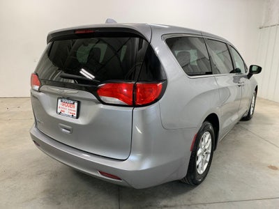 2017 Chrysler Pacifica LX