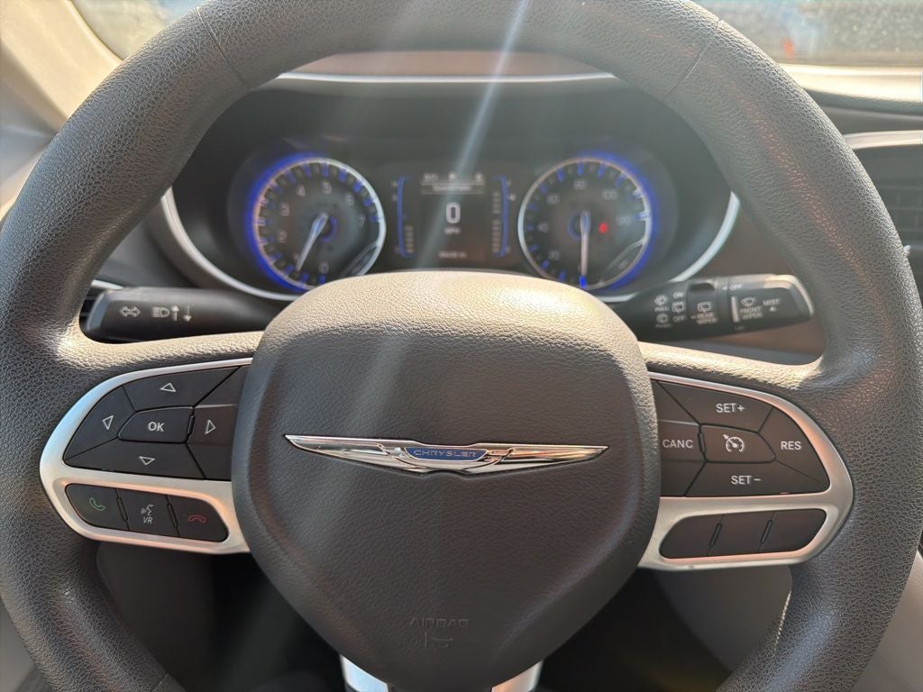 2017 Chrysler Pacifica LX