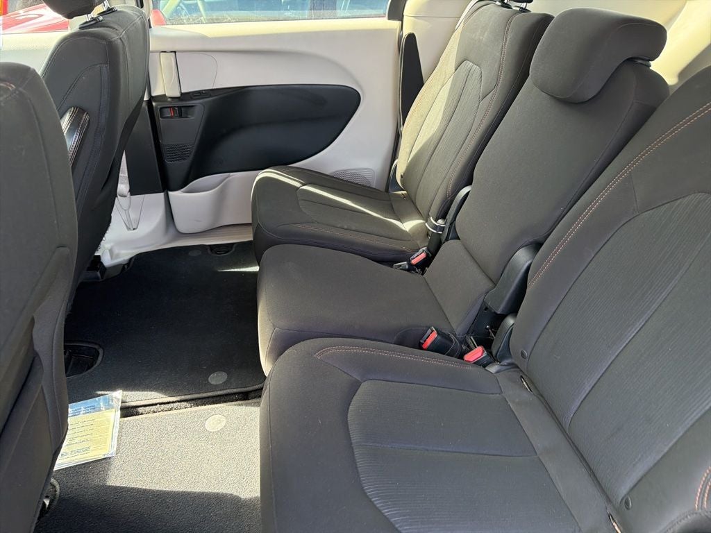 2017 Chrysler Pacifica LX