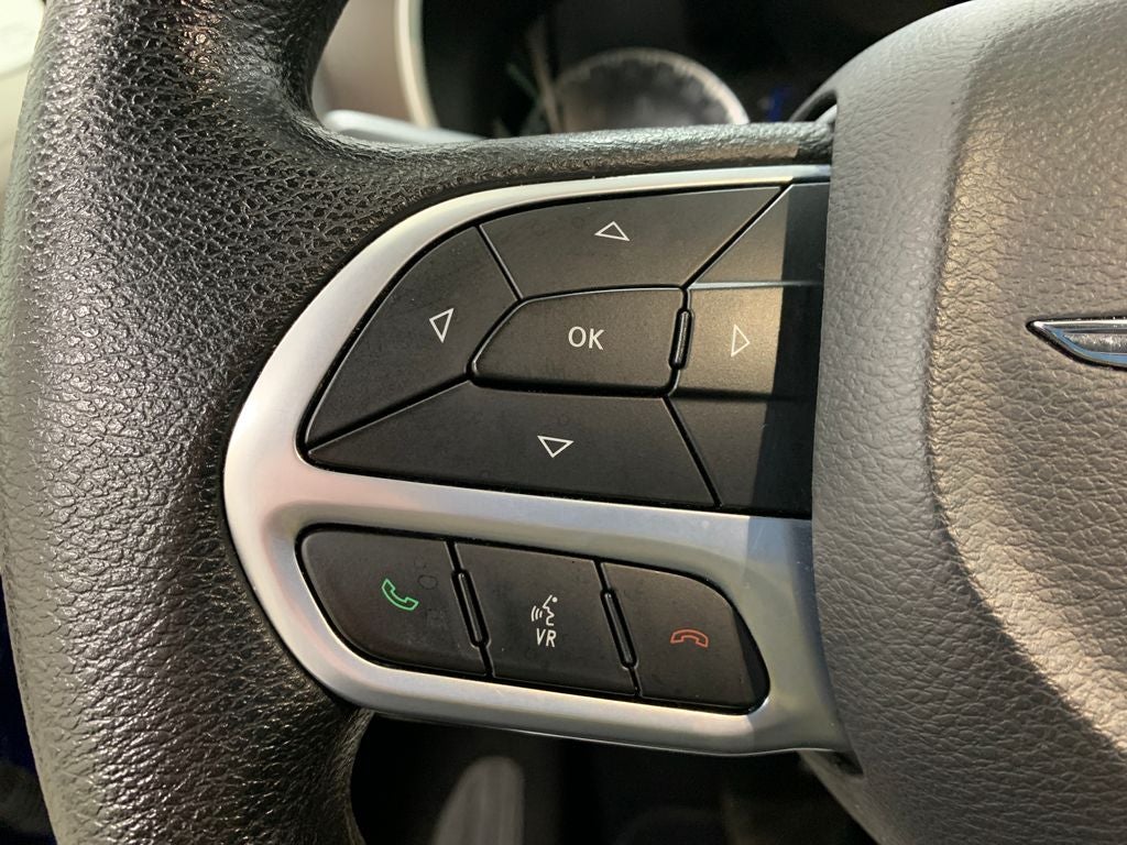 2021 Chrysler Voyager LX