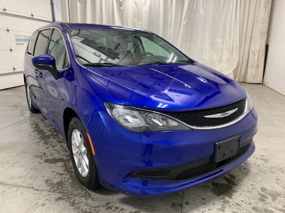 2021 Chrysler Voyager LX