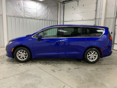 2021 Chrysler Voyager LX