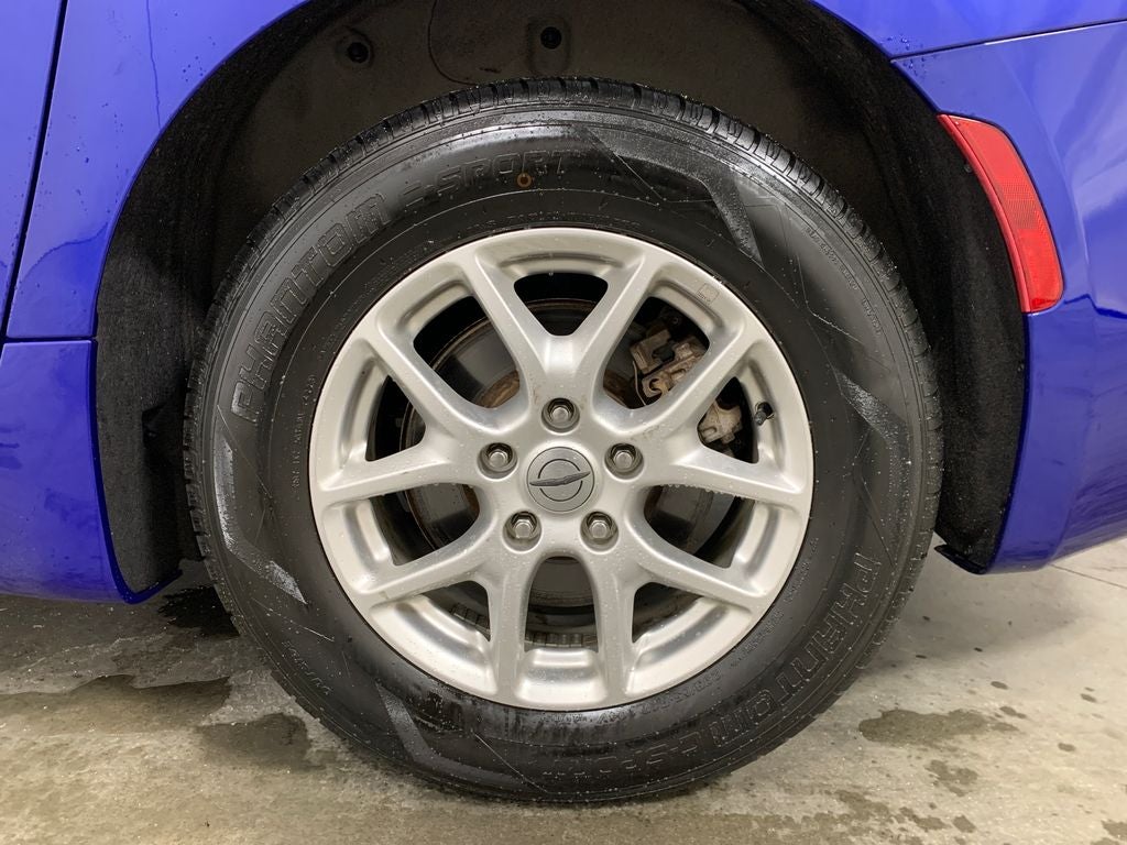 2021 Chrysler Voyager LX