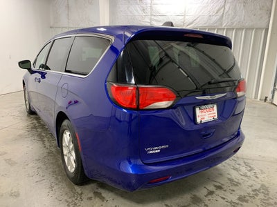 2021 Chrysler Voyager LX