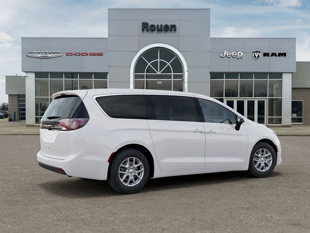 2027 Chrysler Pacifica LX