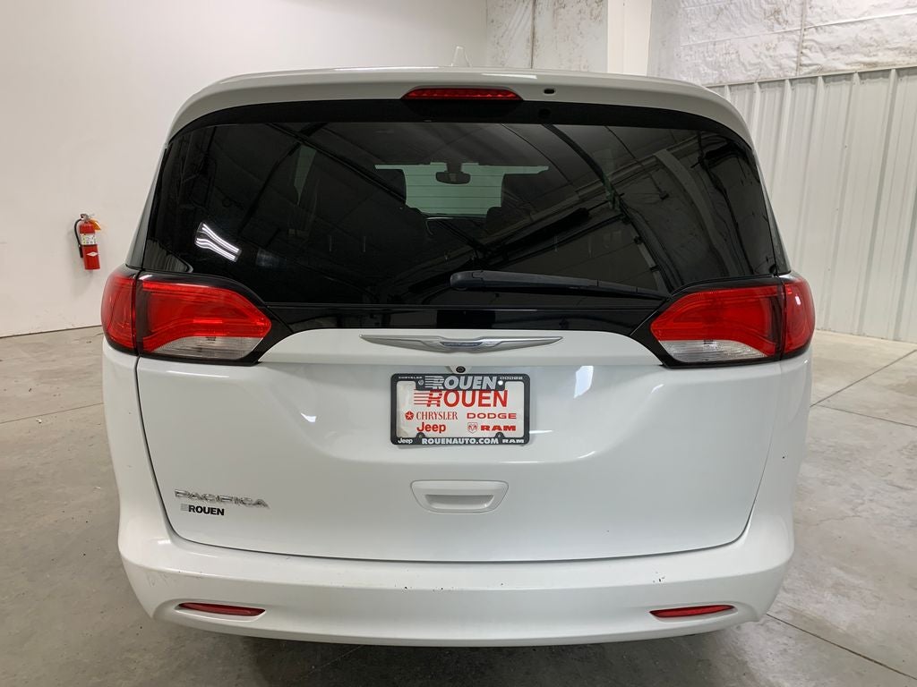 2017 Chrysler Pacifica Touring