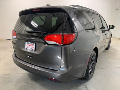 2019 Chrysler Pacifica Touring L Plus