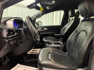 2019 Chrysler Pacifica Touring L Plus