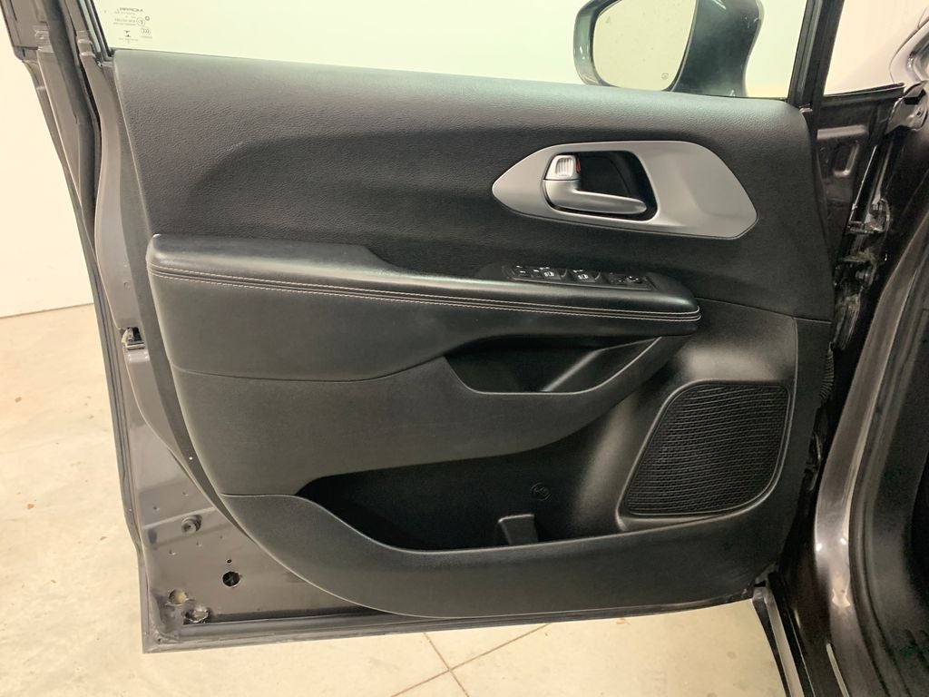 2019 Chrysler Pacifica Touring L Plus