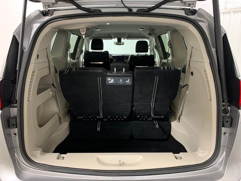 2018 Chrysler Pacifica Touring L Plus